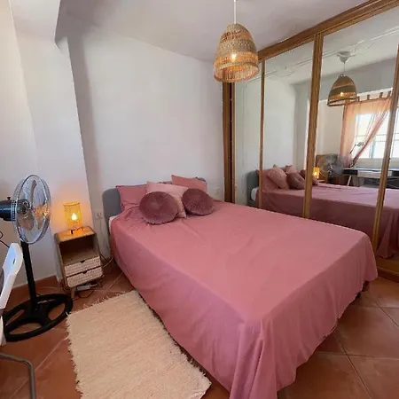 2-bedroom With Panoramic Terrace Center Malaga